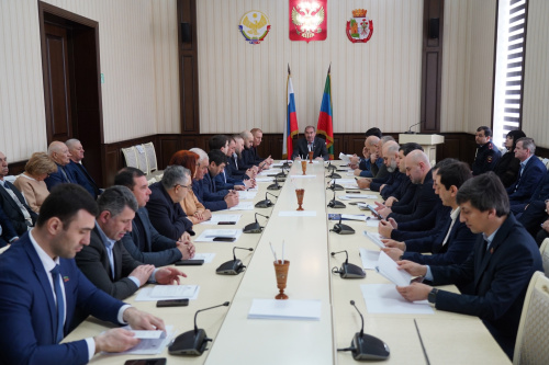 Состоялось 13-соседание Собрания депутатов городского округа "город Дербент" седьмого созыва 